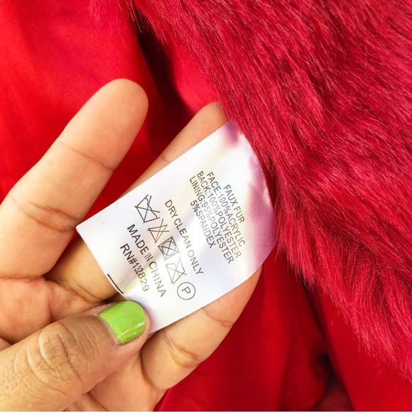 LOVER & FRIENDS | NYC FAUX FUR JACKET IN CABERNET RED XXS - Picture 7 of 8